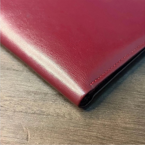 Yves Saint Laurent Burgundy Leather Wallet with Gold Corners - Picture 8 of 13